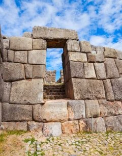 Experiencia Premium en Sacsayhuamán y Complejos Arqueológicos Cercanos